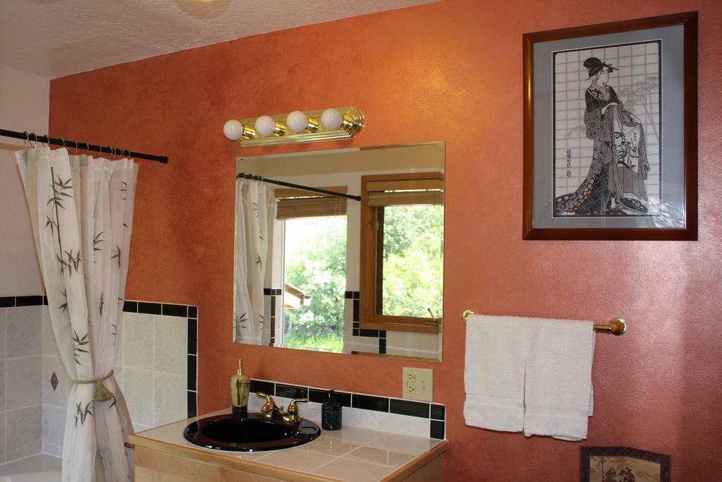 Blue Mountain Bed And Breakfast Lolo Екстериор снимка