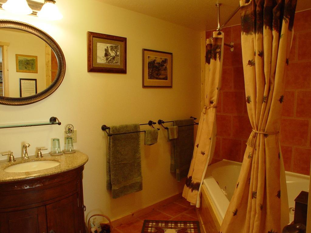 Blue Mountain Bed And Breakfast Lolo Екстериор снимка